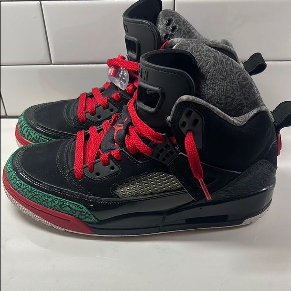 Jordan 5’s - Picture 2 of 5